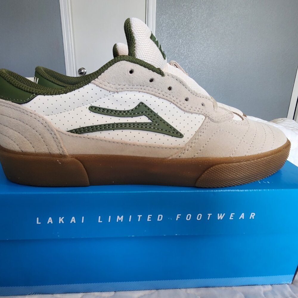 Men's Skate Shoes Size 8.5-Brand New